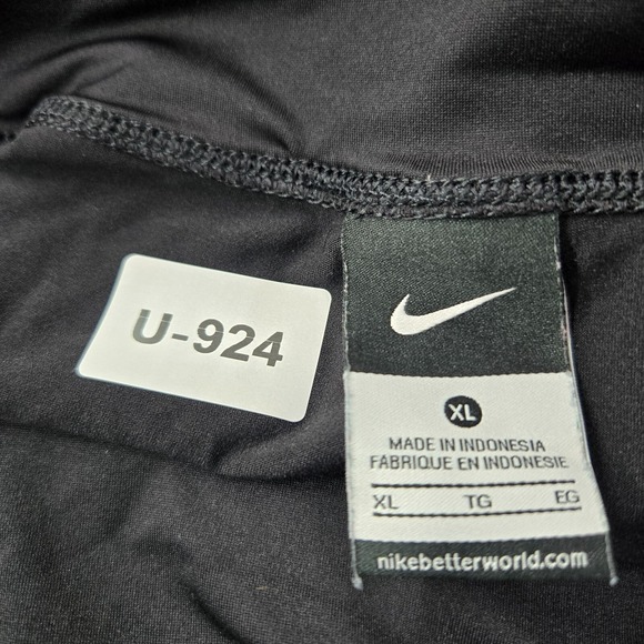 Nike Women Activewear‎ Shorts XL Black Swoosh Logo High Rise Mesh 2 in Inseam - Picture 2 of 9
